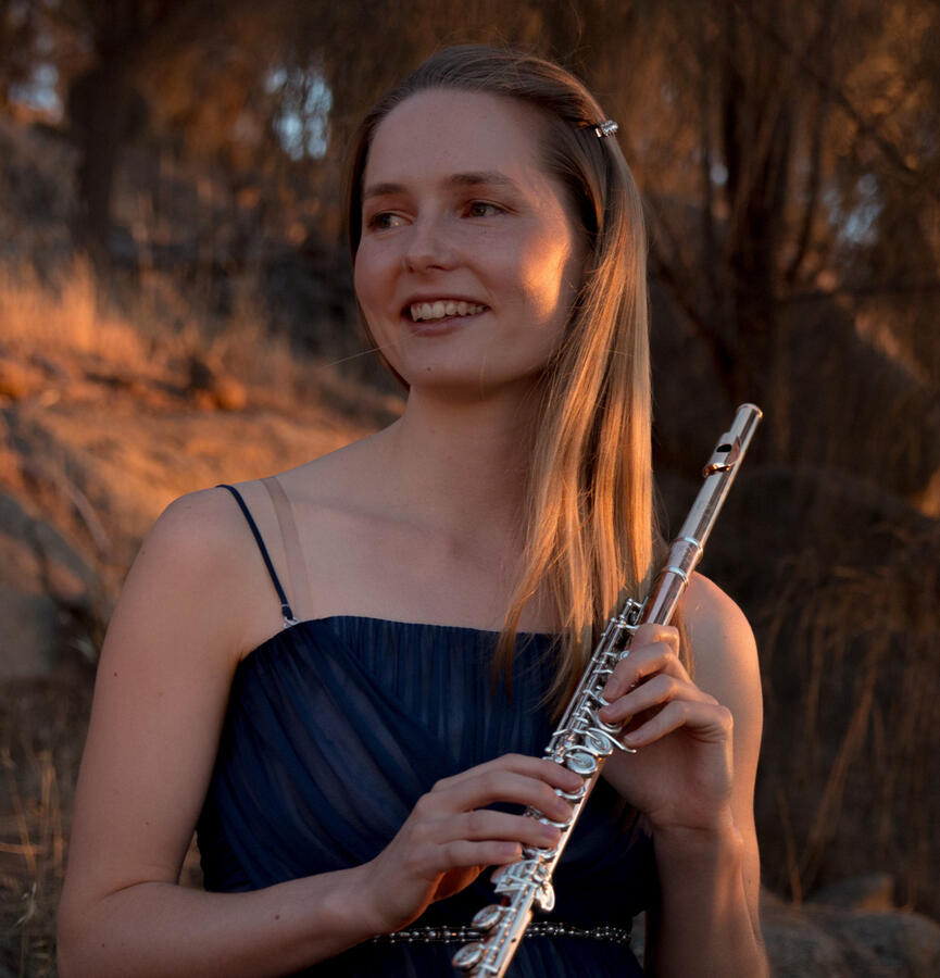 Alyse Faith, Flute